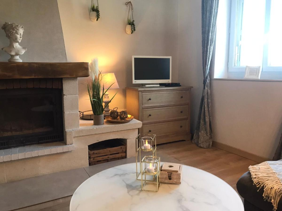 Domaine Pont Juillet Bed & Breakfast Fontaines  Екстериор снимка